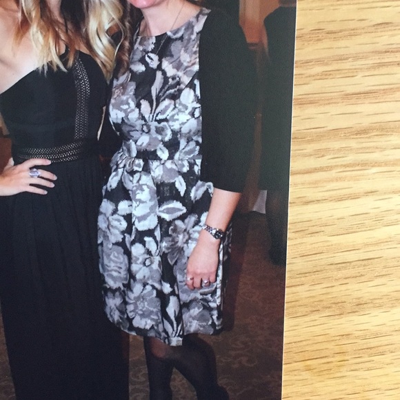 Dress - Picture 4 of 5